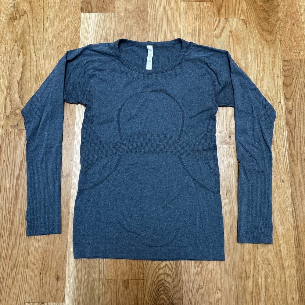 Lululemon Women's Gray Long Sleeve Shirt
